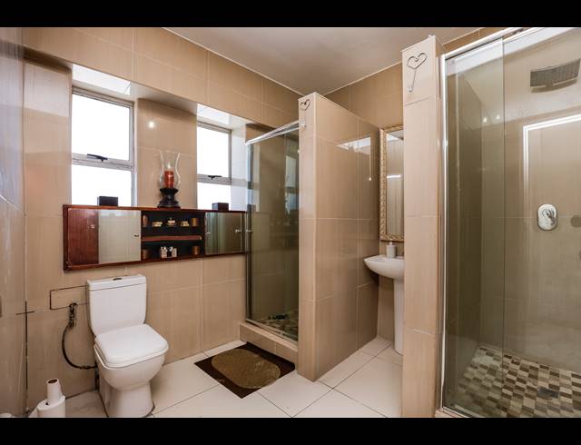 2 BEDROOM APARTMENT FOR SALE IN DURBAN CENTRAL